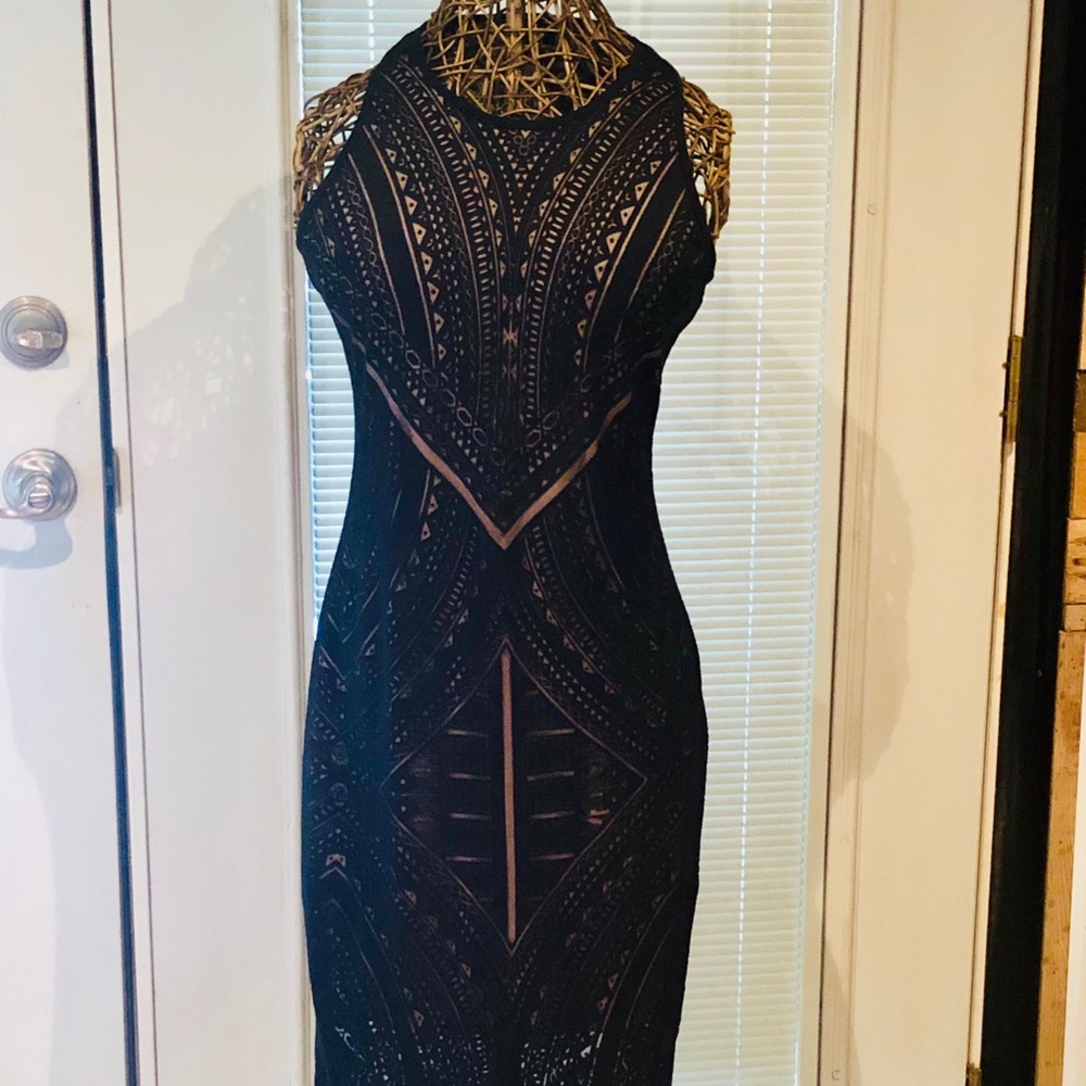Stunning. Eyelet dress